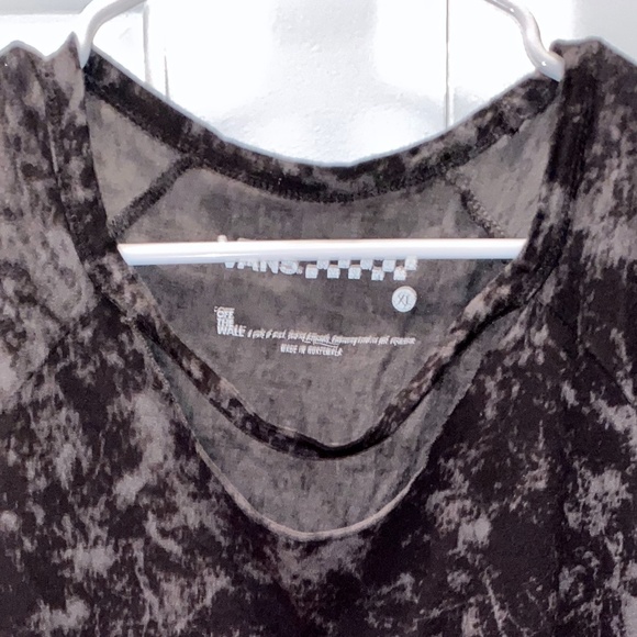 VANS OFF THE WALL BLACK CUTOUT SCOOP NECK XL - Picture 3 of 3